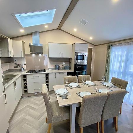 The Lodge Selsey Εξωτερικό φωτογραφία