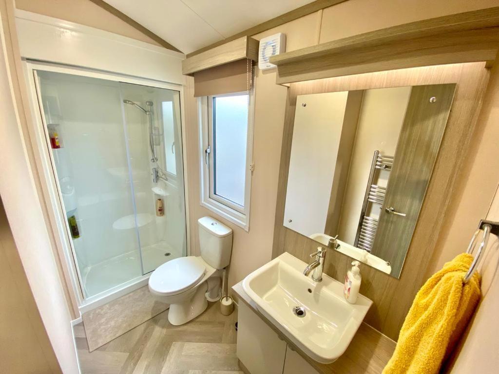 The Lodge Selsey Εξωτερικό φωτογραφία