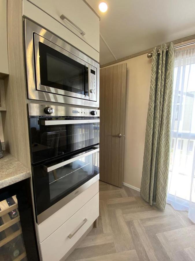 The Lodge Selsey Εξωτερικό φωτογραφία