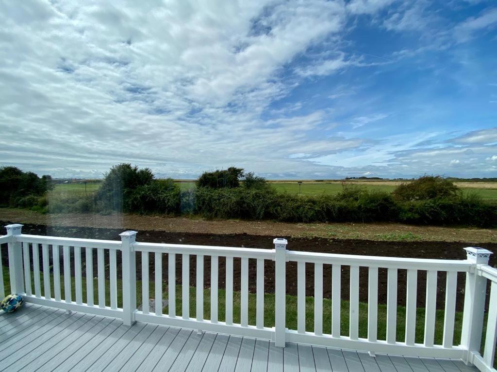 The Lodge Selsey Εξωτερικό φωτογραφία