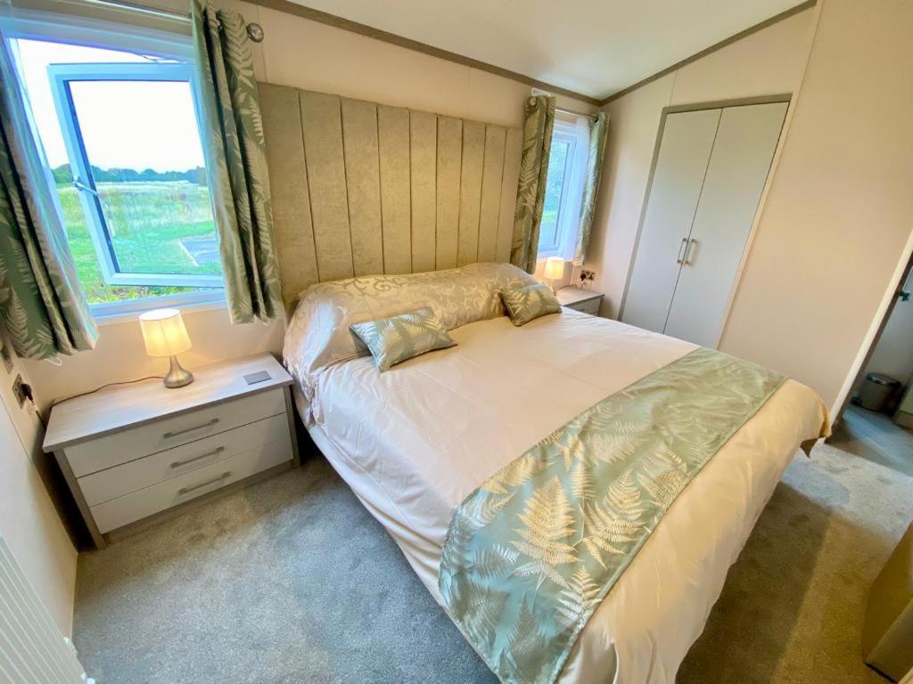 The Lodge Selsey Εξωτερικό φωτογραφία
